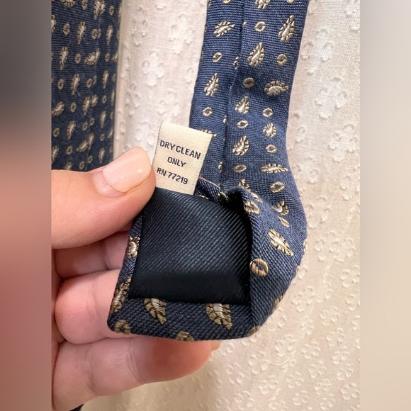 Navy Silk Tie with Small Paisley Pattern‎ 62"L - Picture 5 of 6